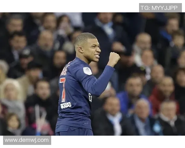 五大联赛月度最佳球员荣誉加冕实至名归展现顶尖实力 五大联赛月度最佳球员荣誉加冕实至名归展现顶尖实力